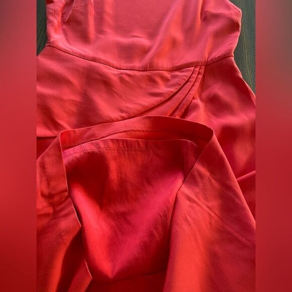 Alice + Olivia Asymmetrical Side Ruffle Open Back Fitted Dress Bright Poppy XS 0 - Picture 16 of 16